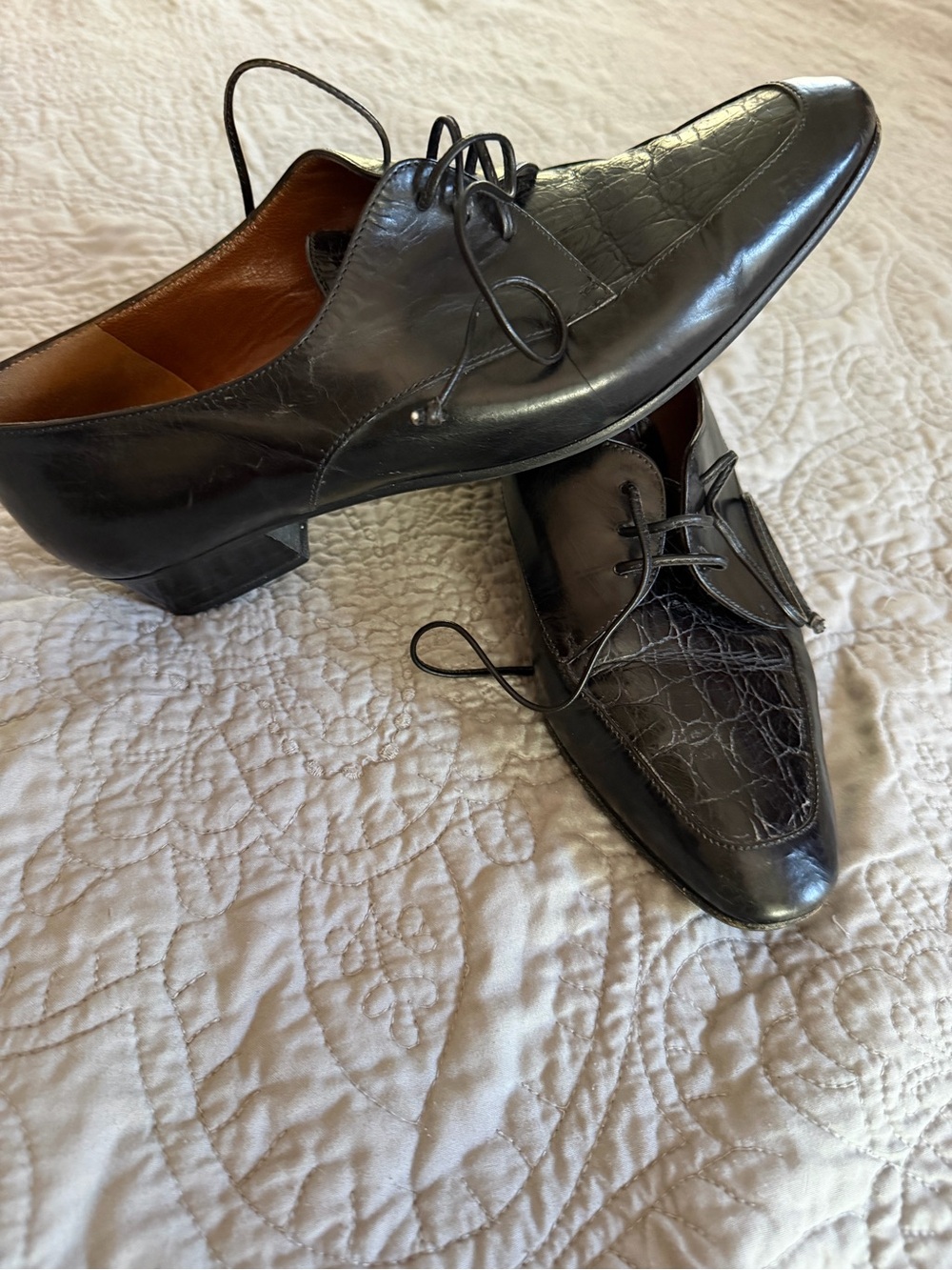 Classic women’s Lace-Up Oxfords- witchy goth vintage fabulous